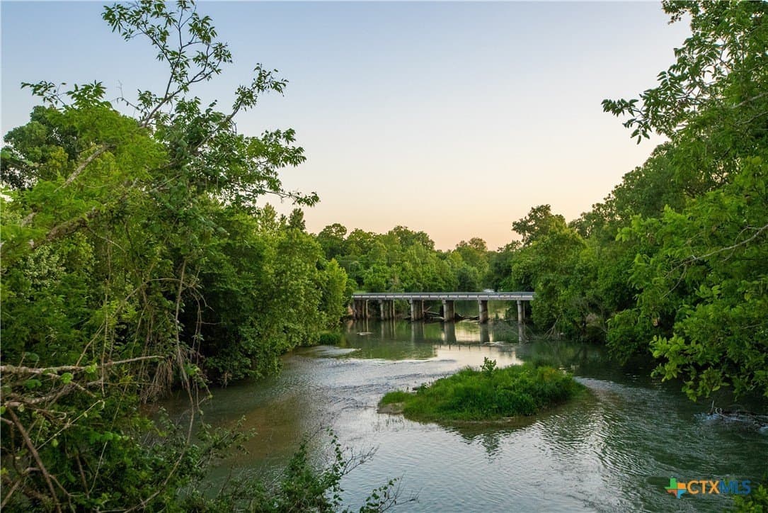42.95 acres in Guadalupe County - photo 13