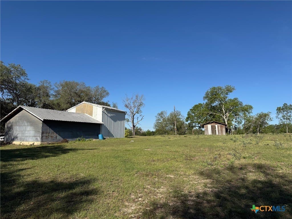 42.95 acres in Guadalupe County - photo 29