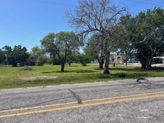 0.69 acres in Bee County - photo 5