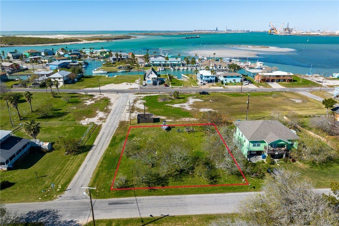 Sunset Drive lot: 13-16