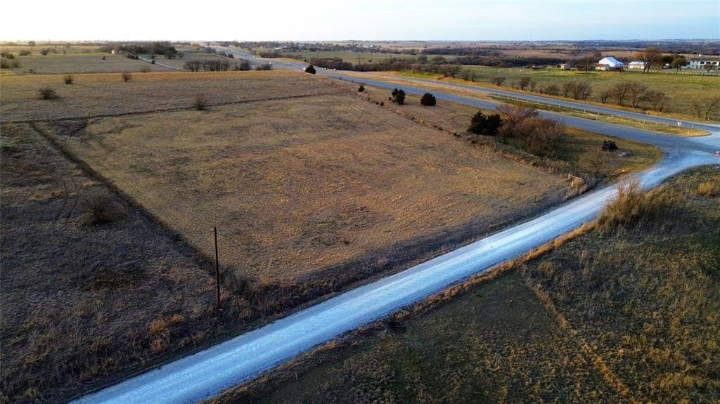3.71 acres in Cooke County - photo 2