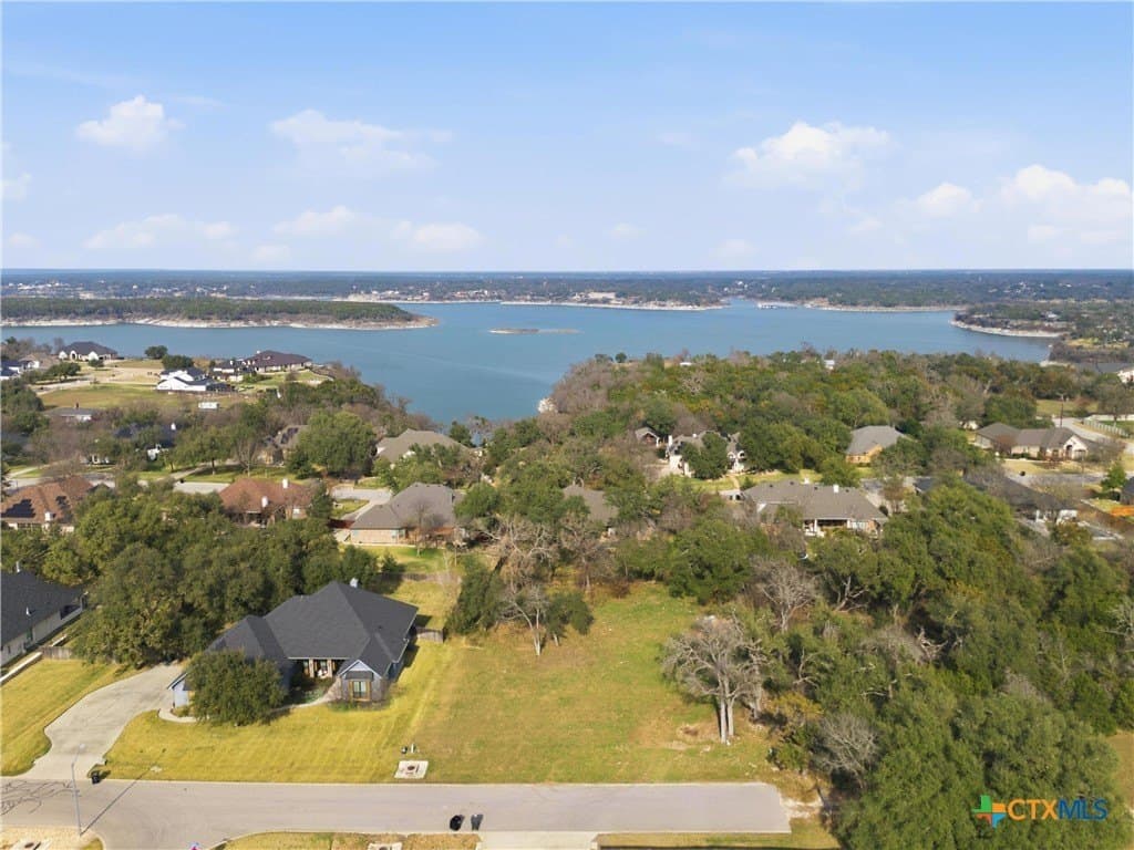 0.55 acres in Bell County - photo 4