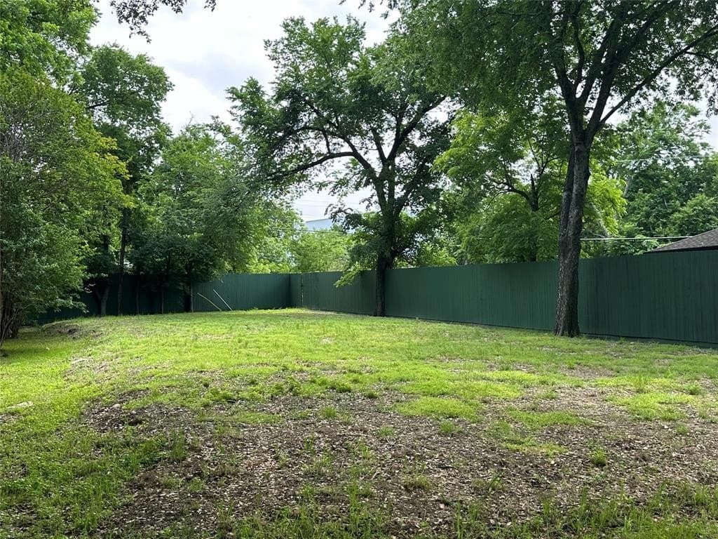 0.24 acres in Dallas County - photo 4