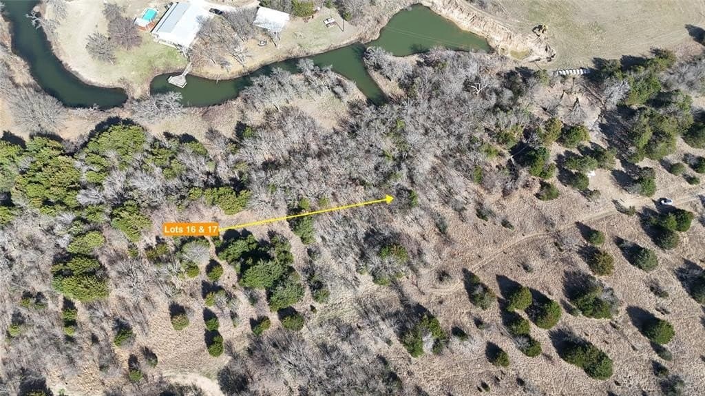 1.01 acres in Navarro County - photo 32