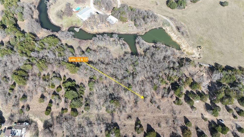 1.01 acres in Navarro County - photo 34