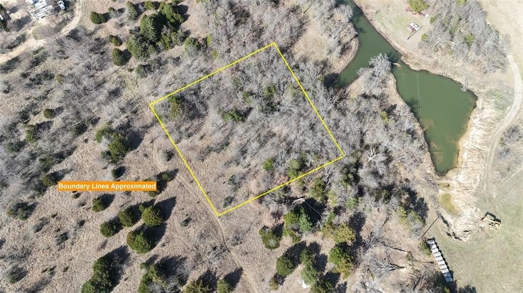 1.01 acres in Navarro County - photo 7