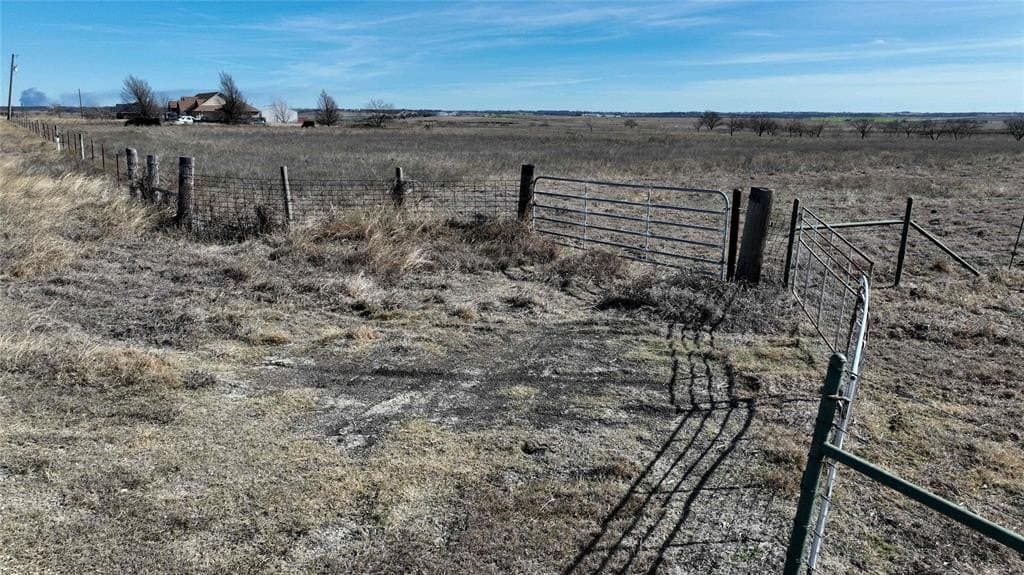 21.13 acres in Hill County - photo 2