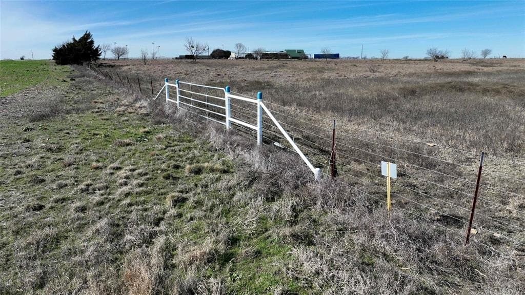 21.13 acres in Hill County - photo 33