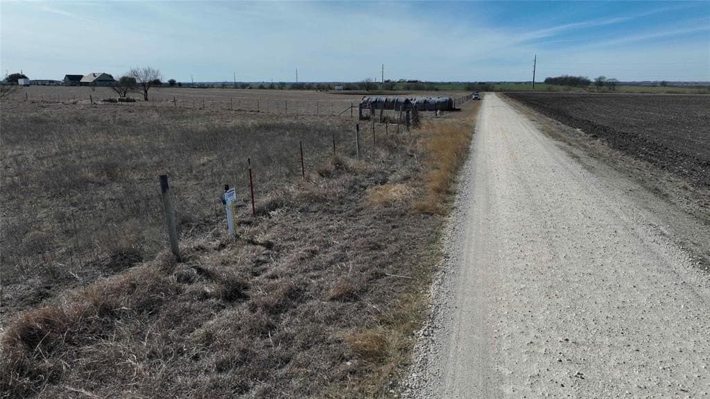21.13 acres in Hill County - photo 18
