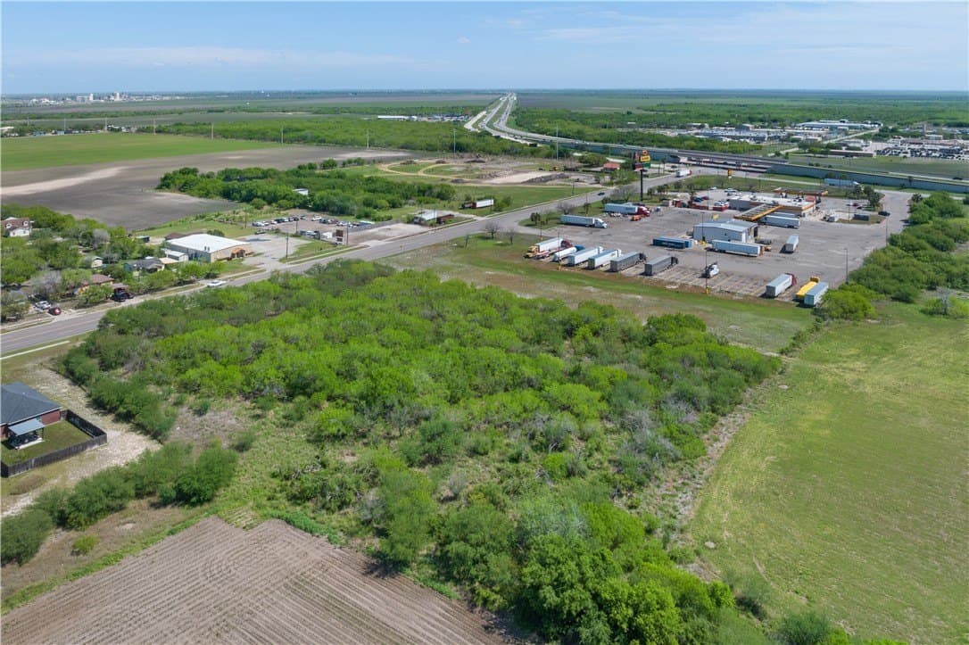 5.2 acres in Kleberg County - photo 2