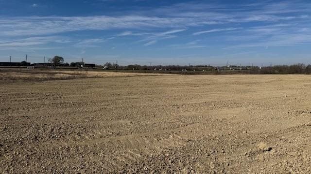 7.17 acres in Denton County - photo 4