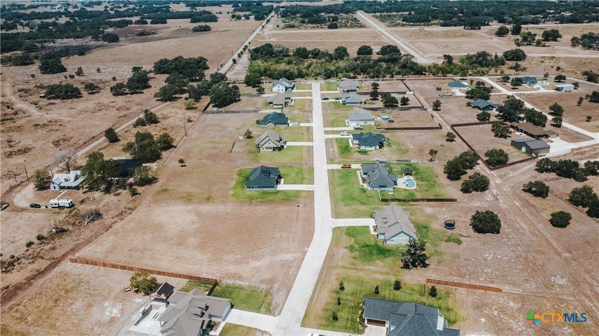 1.01 acres in Victoria County - photo 4