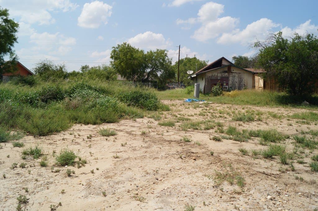 31,415 acres in Maverick County - photo 19