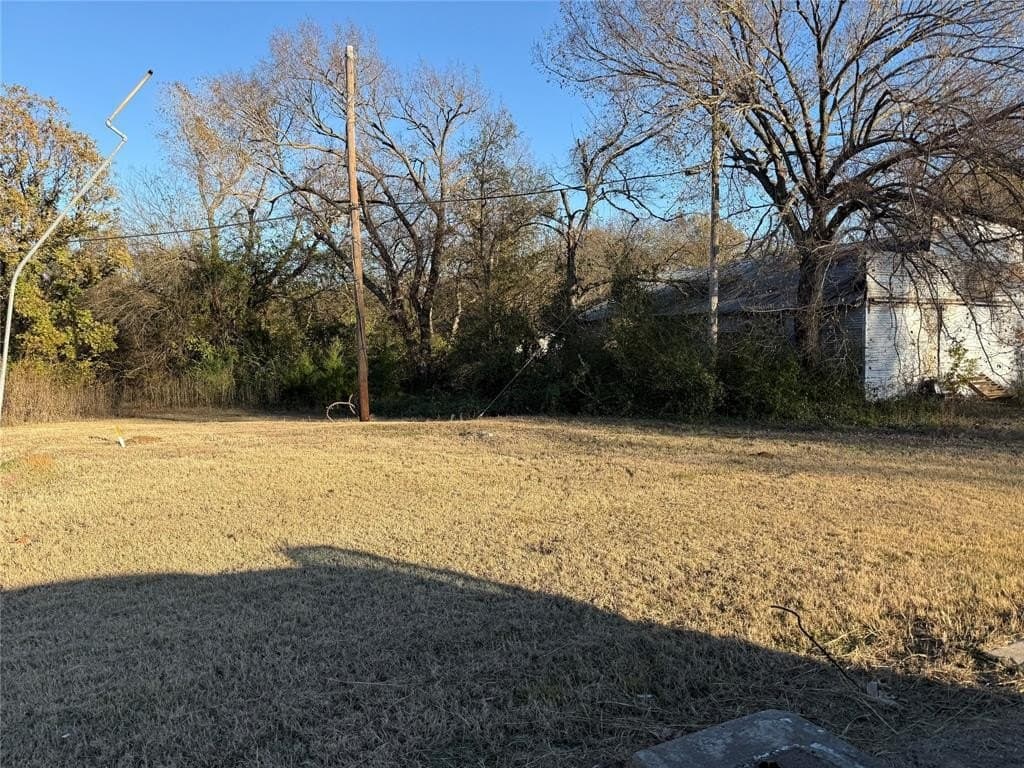 1.1 acres in Johnson County - photo 5