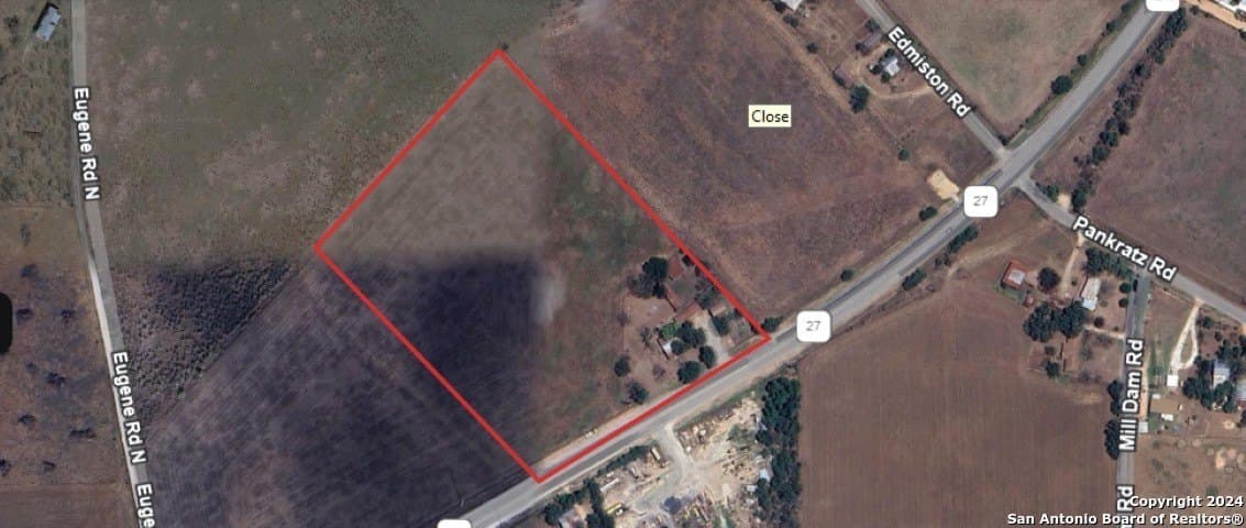 10 acres in Kerr County - photo 7