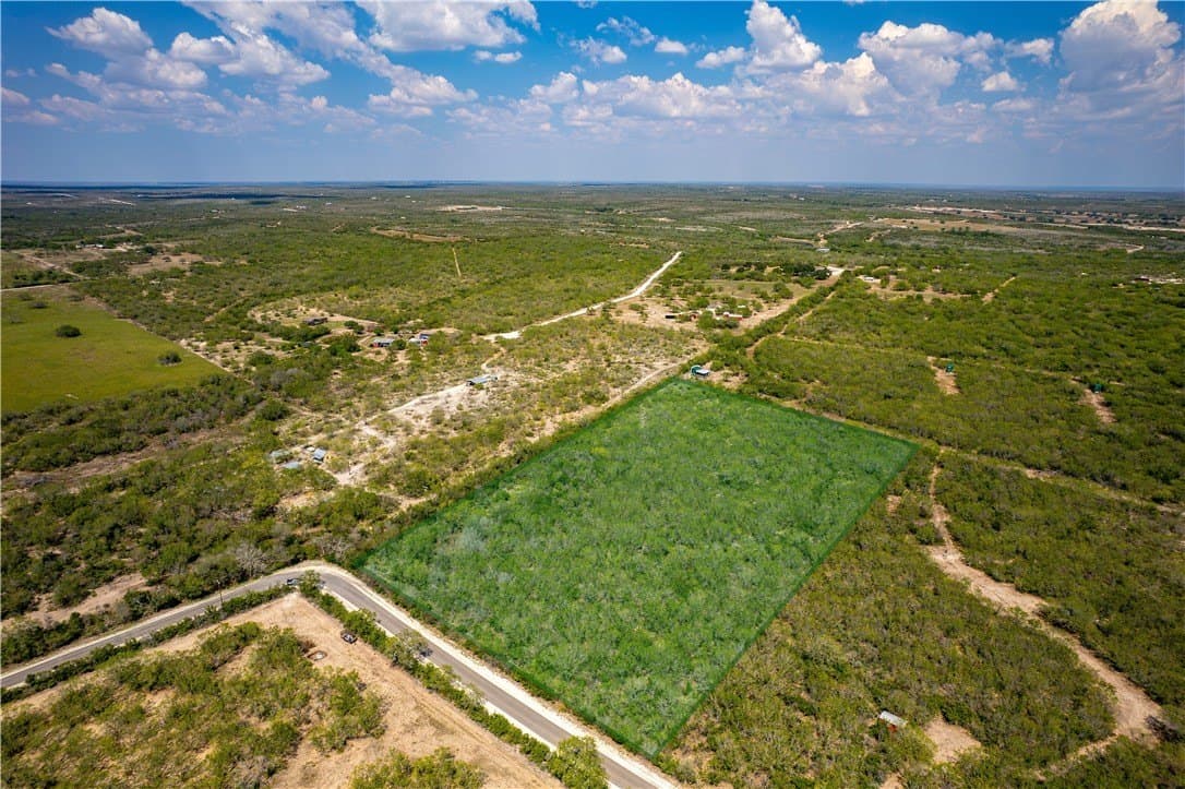 10.81 acres Cr 170 lot: 10