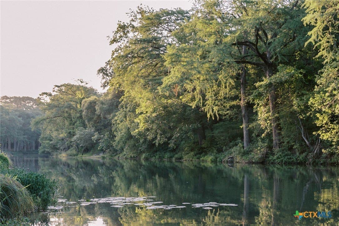 0.39 acres in Comal County - photo 11
