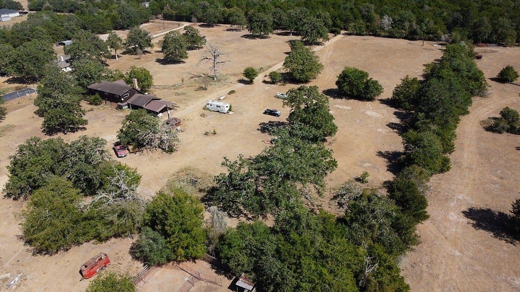 10 acres in Fayette County - photo 4