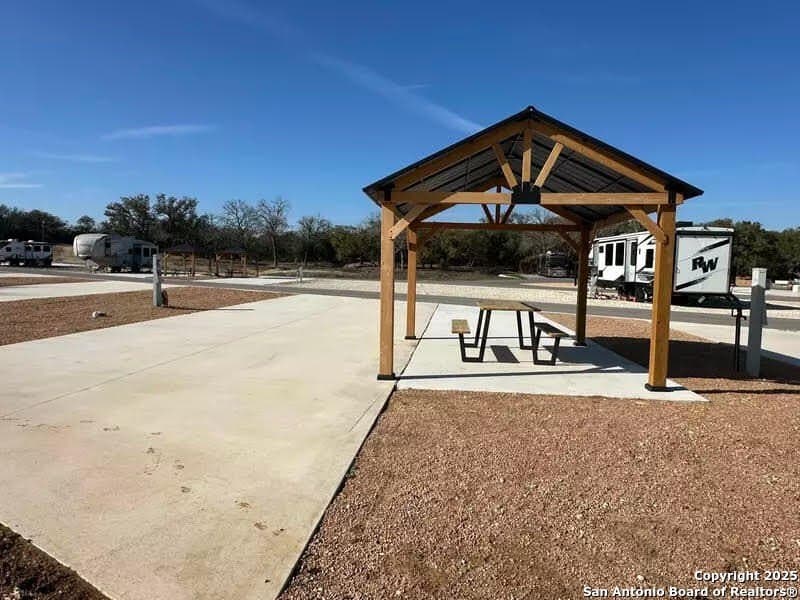 0.07 acres in Bandera County - photo 2