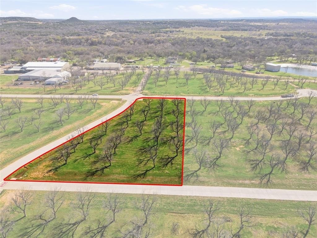 1.61 acres in Hood County - photo 2