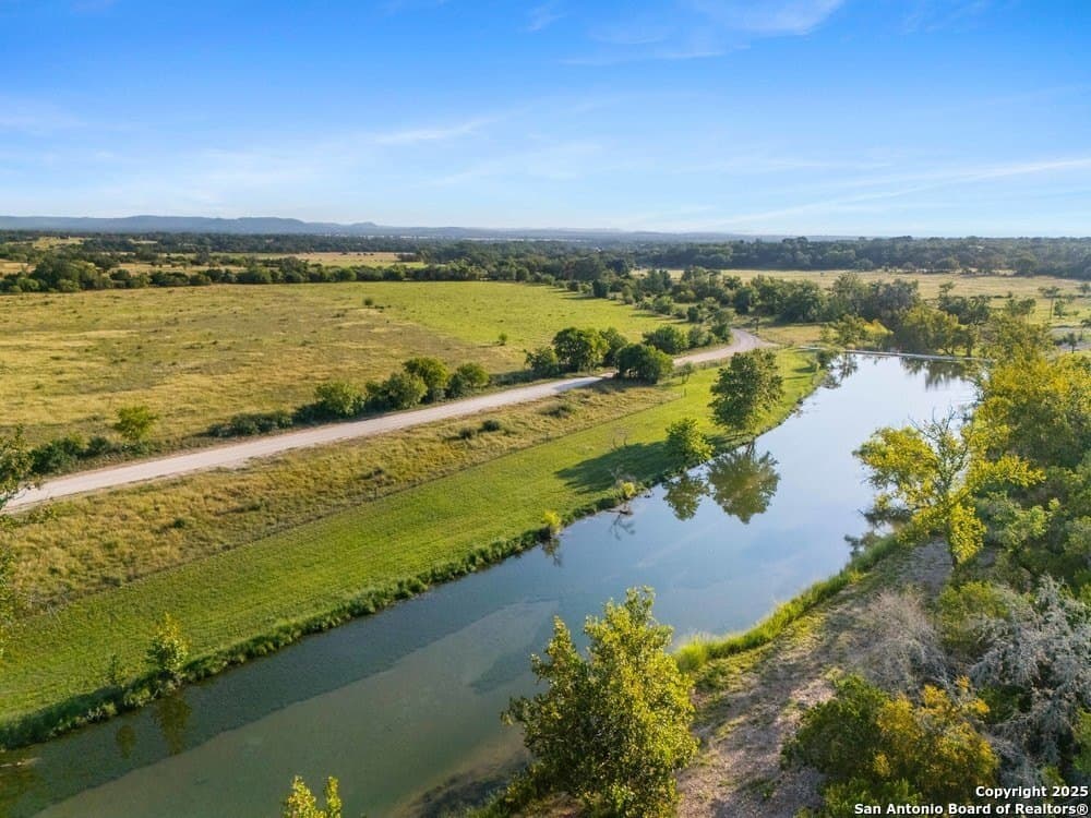 10.01 acres in Bandera County - photo 3