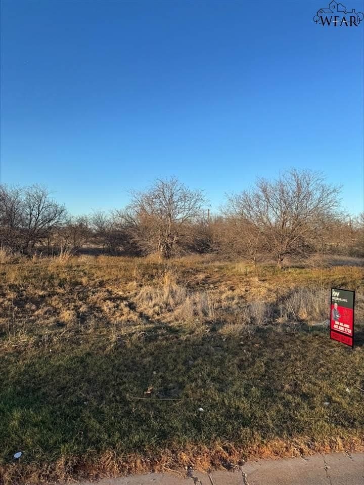 0.85 acres in Wichita County - photo 6