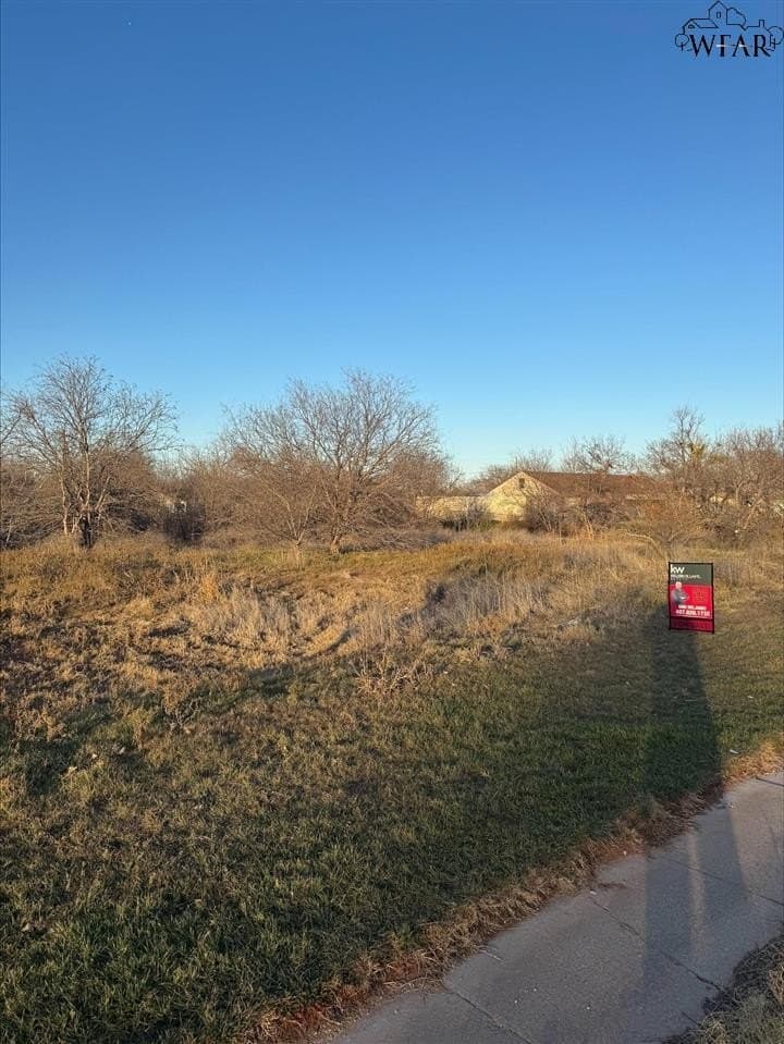 0.85 acres in Wichita County - photo 2