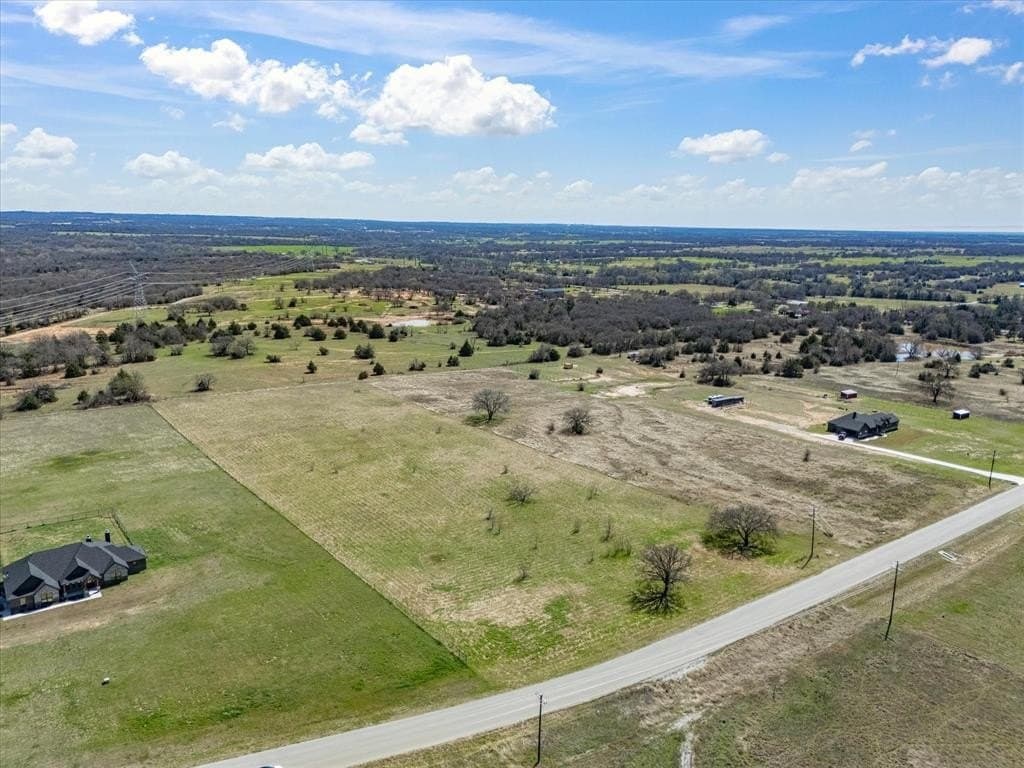 5.01 acres in Wise County - photo 4