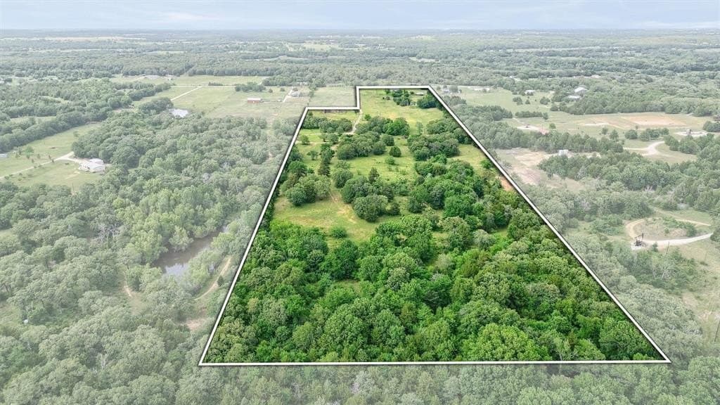 26.88 acres in Cooke County - photo 19