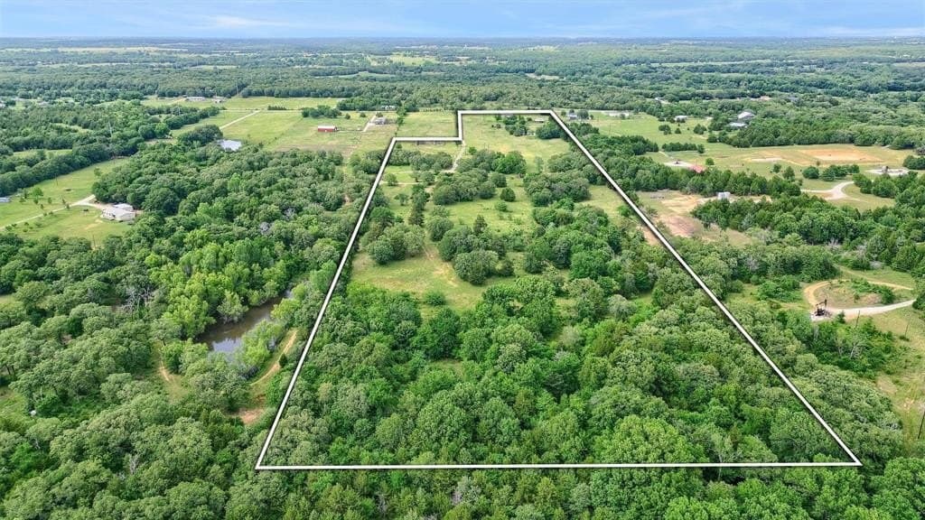 26.88 acres in Cooke County - photo 18