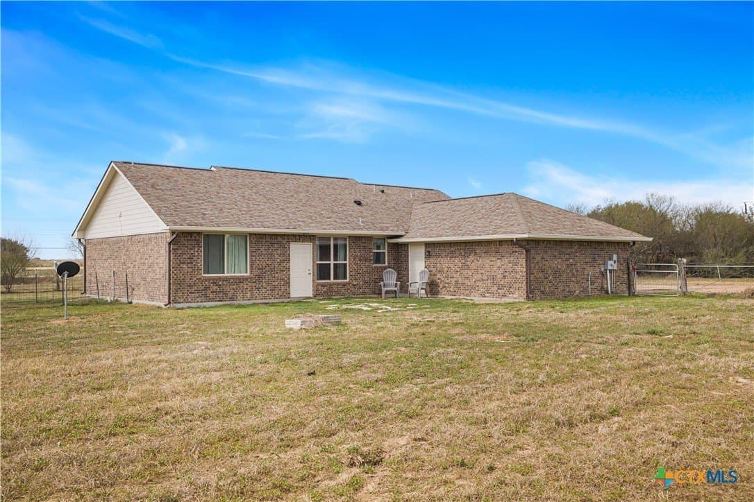 18.52 acres in Victoria County - photo 24