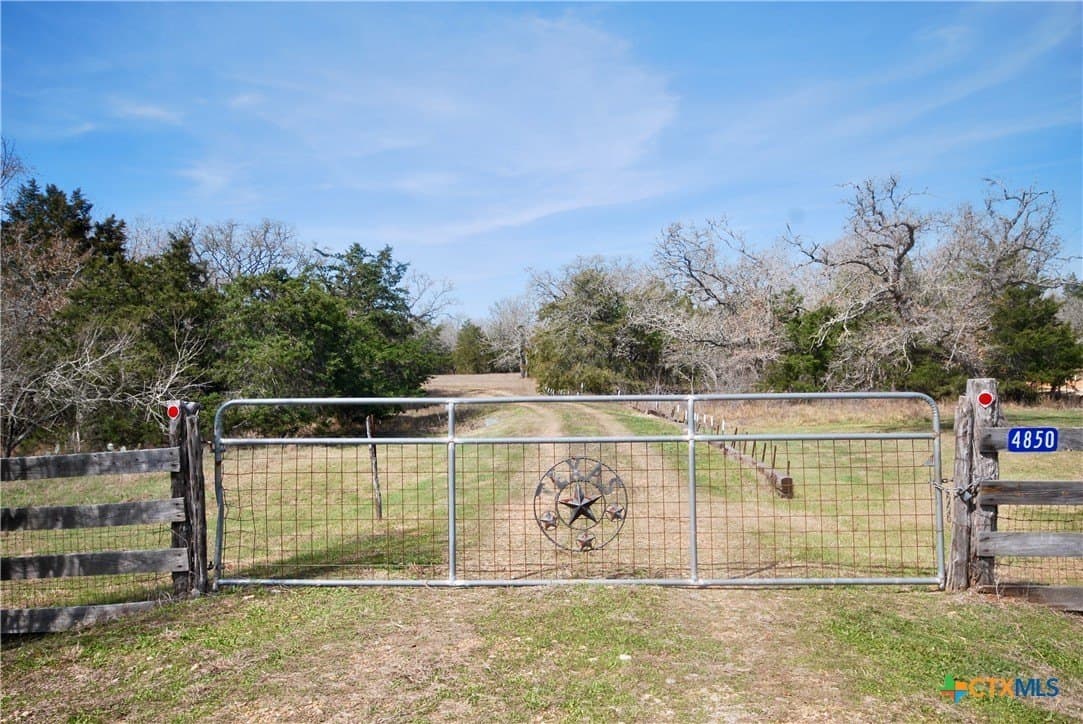 15 acres in Fayette County - photo 2