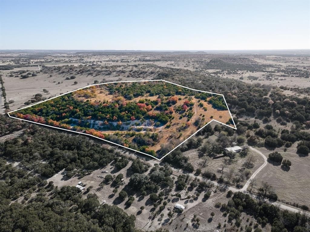 41.68 acres in Lampasas County - photo 2