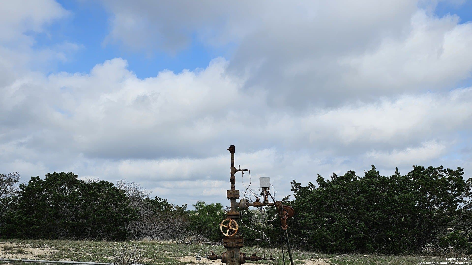 134.5 acres in Edwards County - photo 37