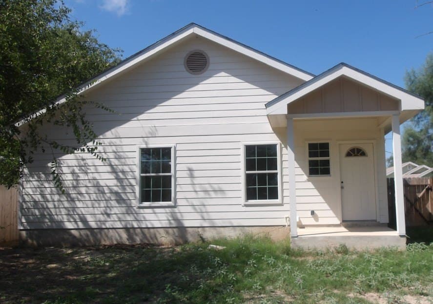 7,500 acres in Uvalde County - photo 2