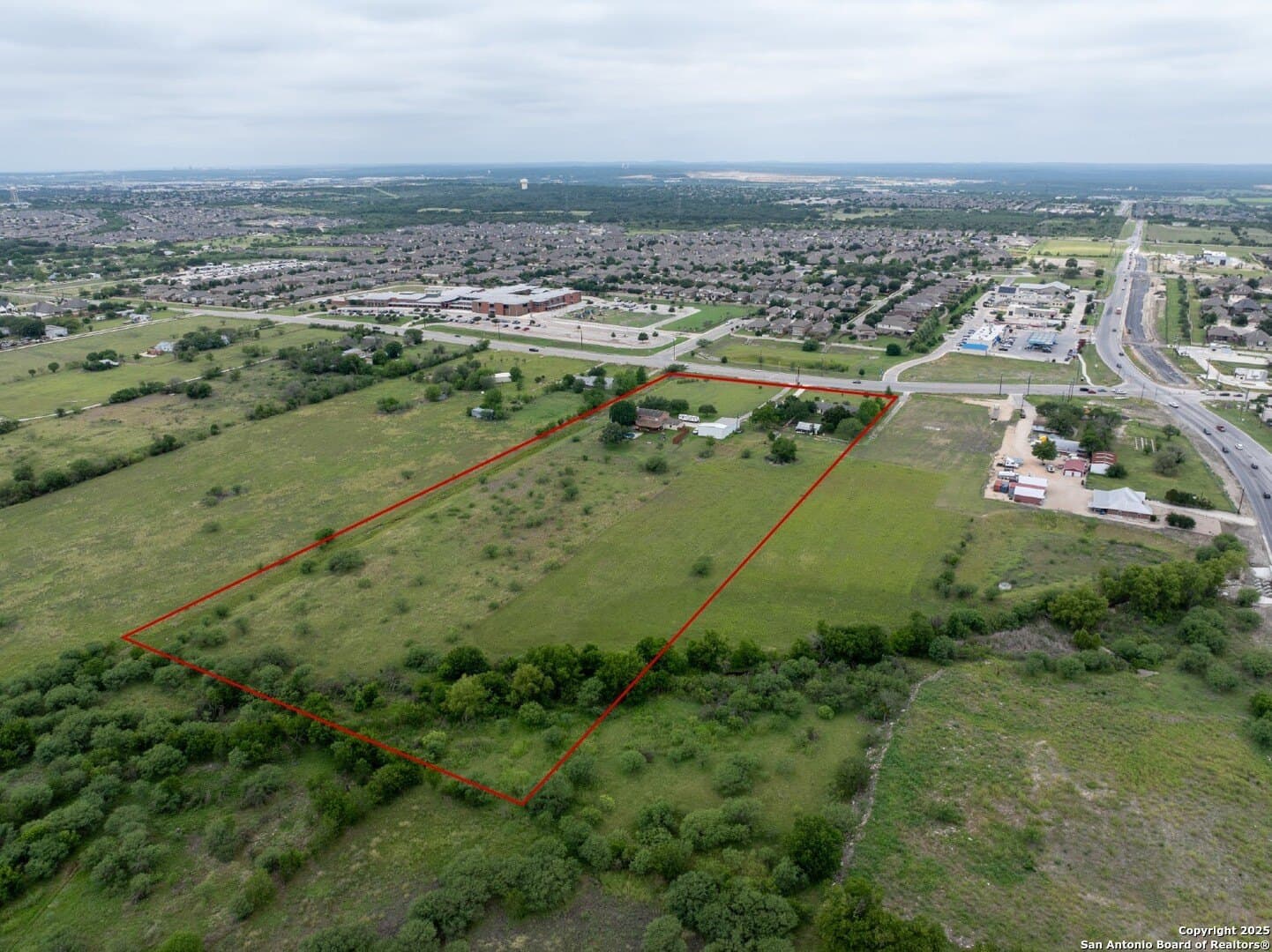 11.82 acres in Guadalupe County - photo 4