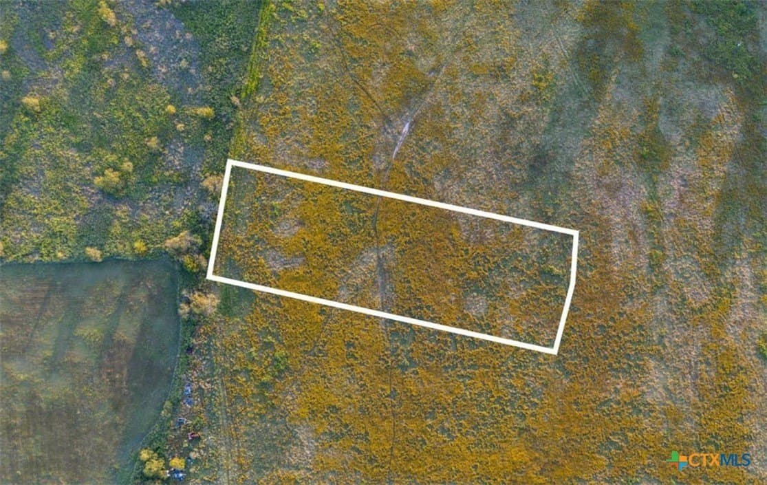1 acres in McLennan County - photo 2