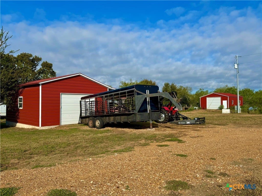 13.54 acres in Gonzales County - photo 38