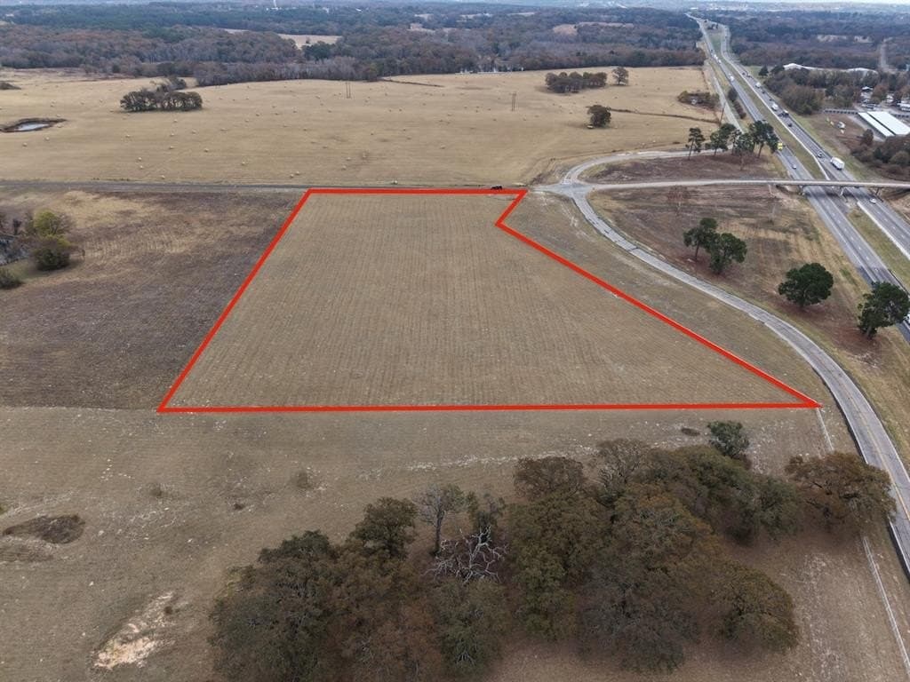 5.01 acres in Smith County - photo 3