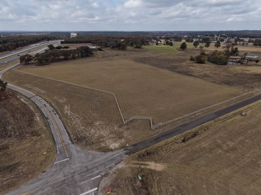 5.01 acres in Smith County - photo 10