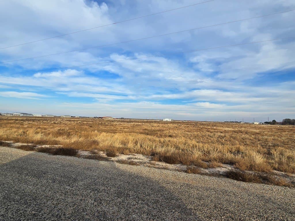 2.47 acres in Gaines County - photo 2