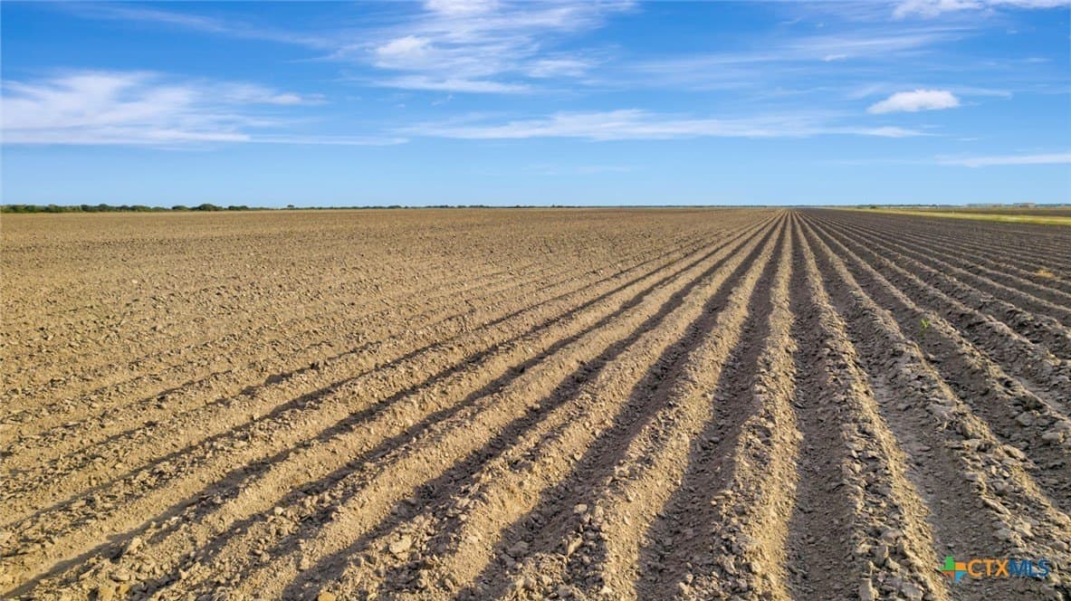 1,275.23 acres in Jackson County - photo 2