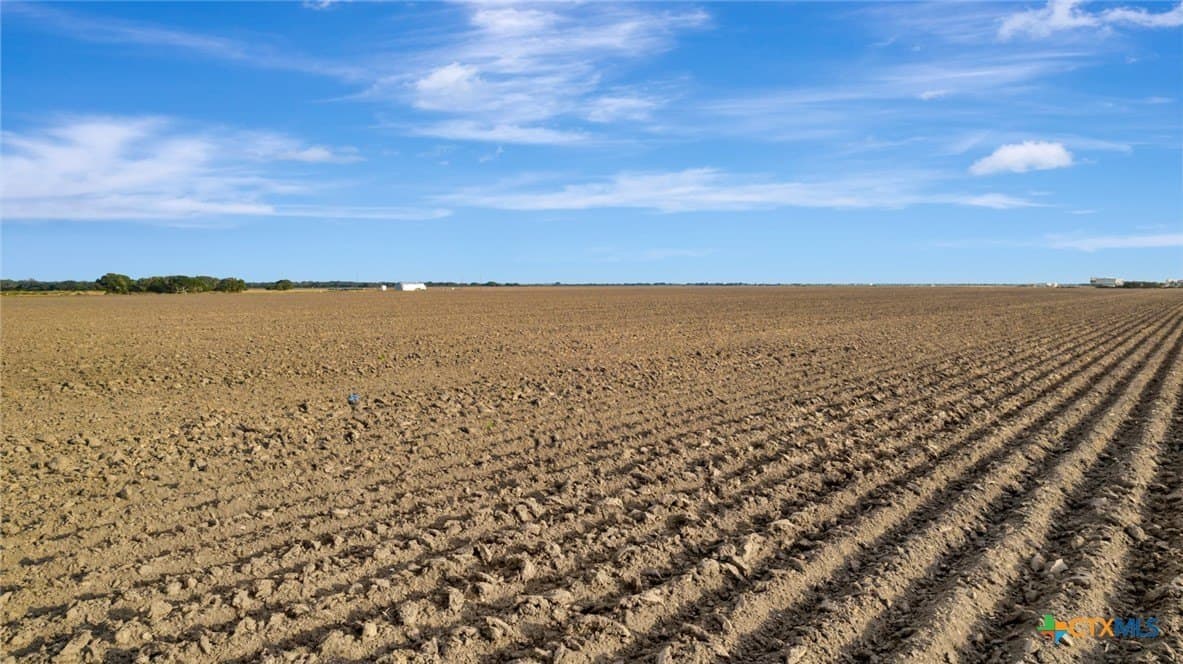 1,275.23 acres in Jackson County - photo 3