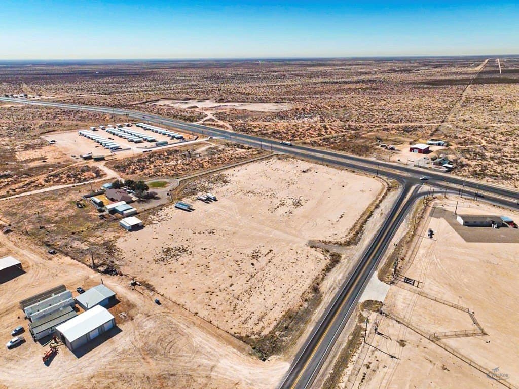 9.53 acres in Ward County - photo 2