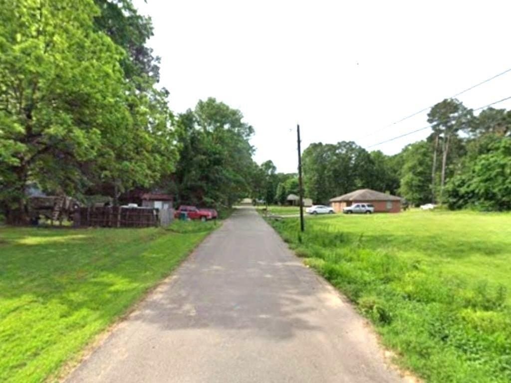 0.25 acres in Bowie County - photo 2