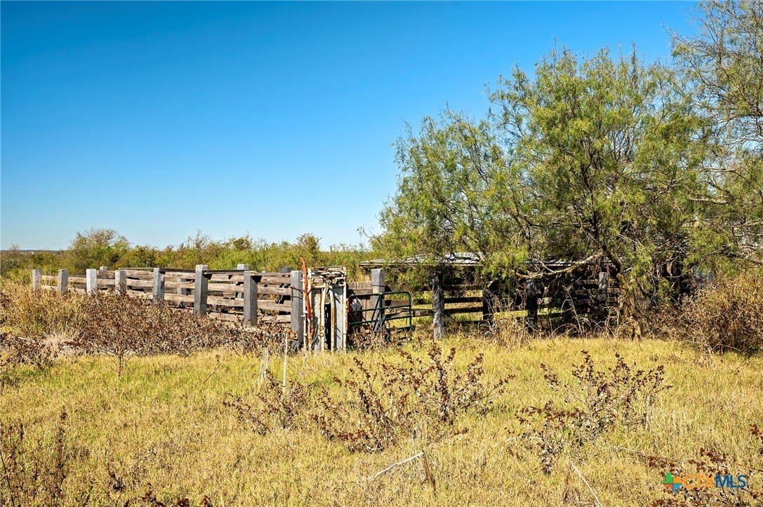 20 acres in Bell County - photo 2