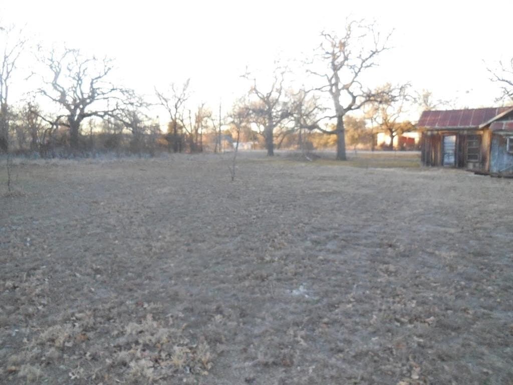 0.92 acres in Eastland County - photo 12