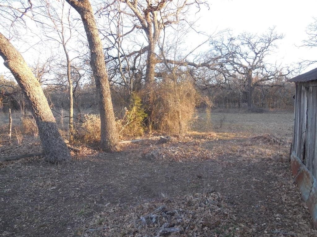 0.92 acres in Eastland County - photo 4