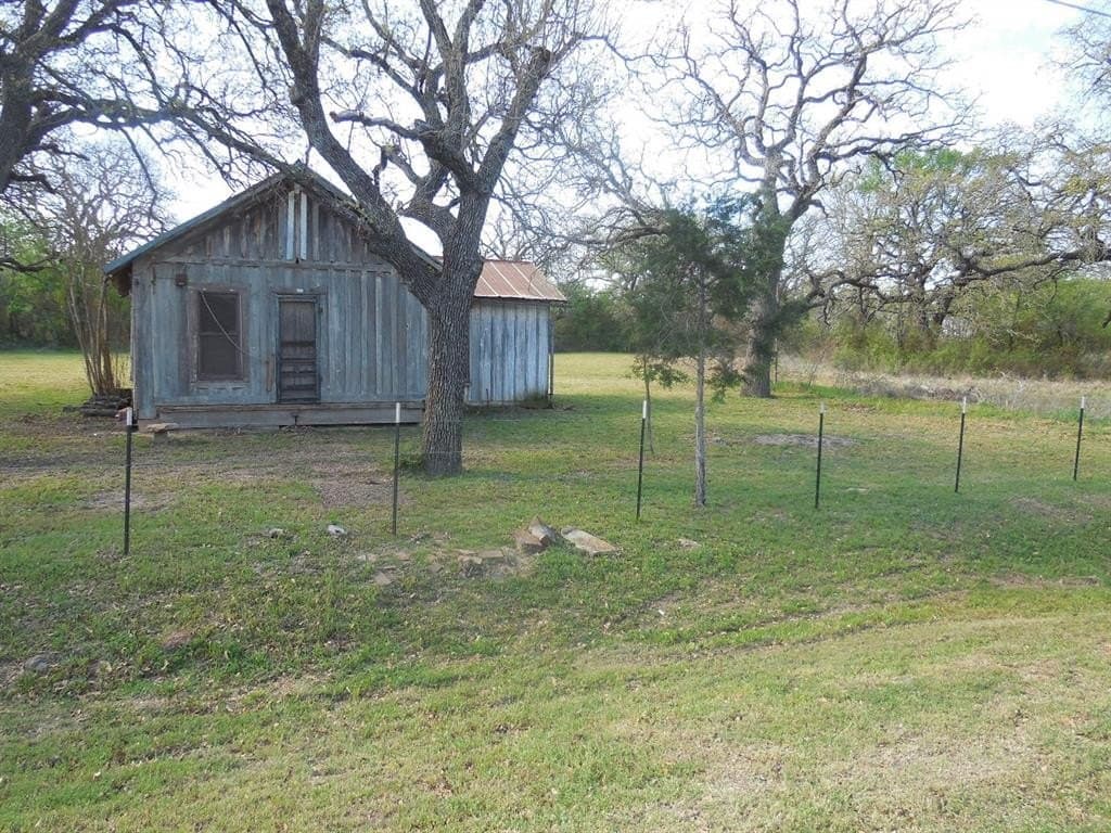 0.92 acres in Eastland County - photo 13