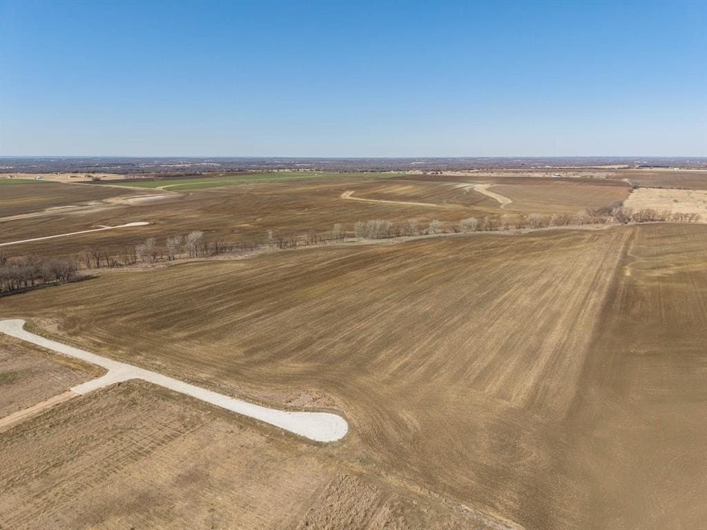 12.37 acres in Hill County - photo 3